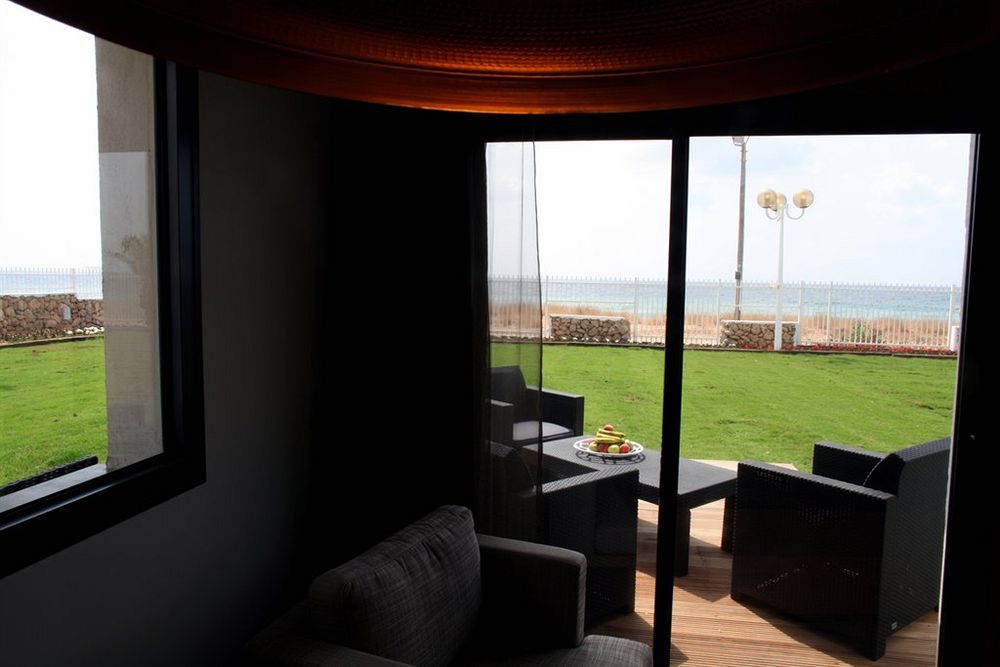 Jacob Sea Life Nahariya Hotel Exterior photo