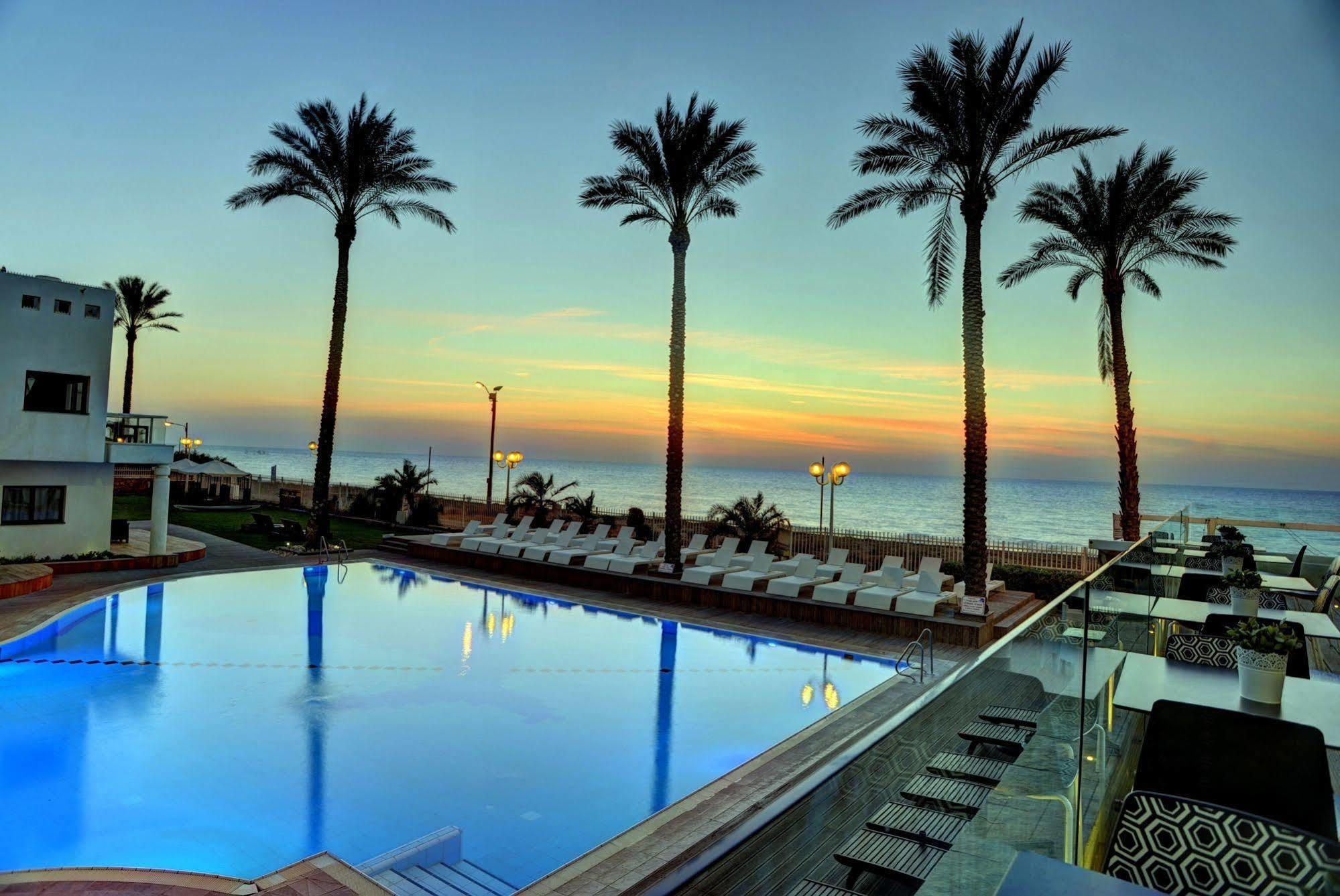 Jacob Sea Life Nahariya Hotel Exterior photo